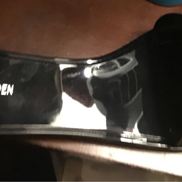 Sandals - Picture 4 of 4